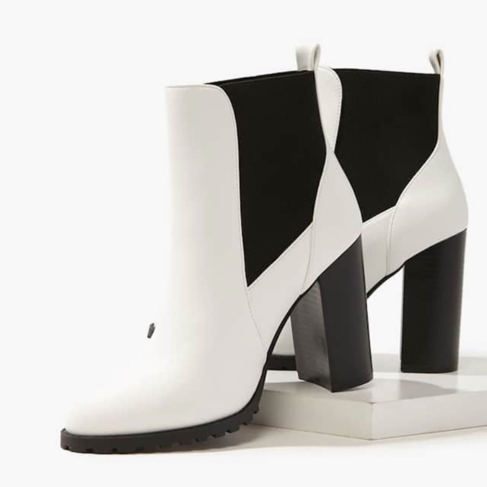 NWT white f21 booties!